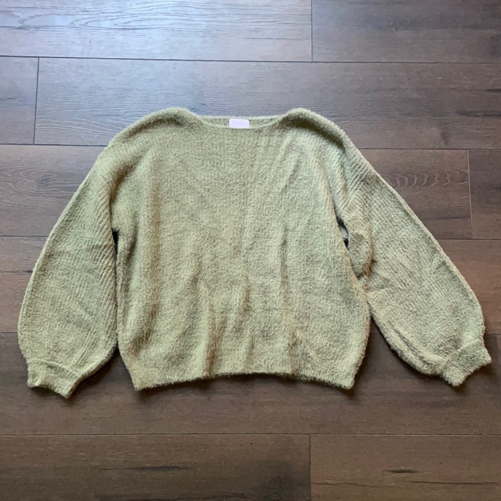 NWOT Pink Lily Sweater